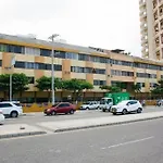 Apartamento Frente a la playa y cercano centro Histórico